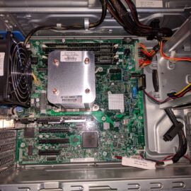 HP ProLiant ML10 v2 with Delock SATADOM installed HP ProLiant ML10 v2 with Delock SATADOM installed