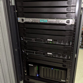 HPE ProLiant DL20 Gen9 - Inside rack HPE ProLiant DL20 Gen9 - Inside rack